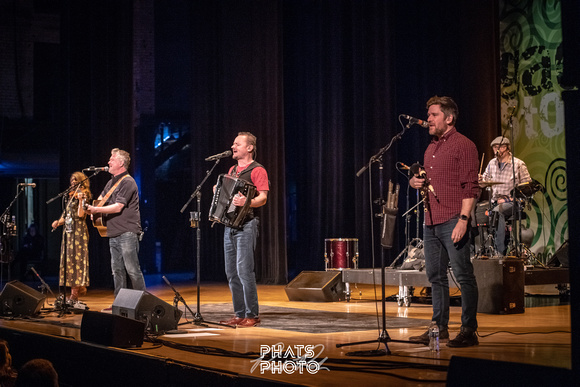 20220227_201633 - PhatsPhoto - Gaelic Storm - NIKON D850